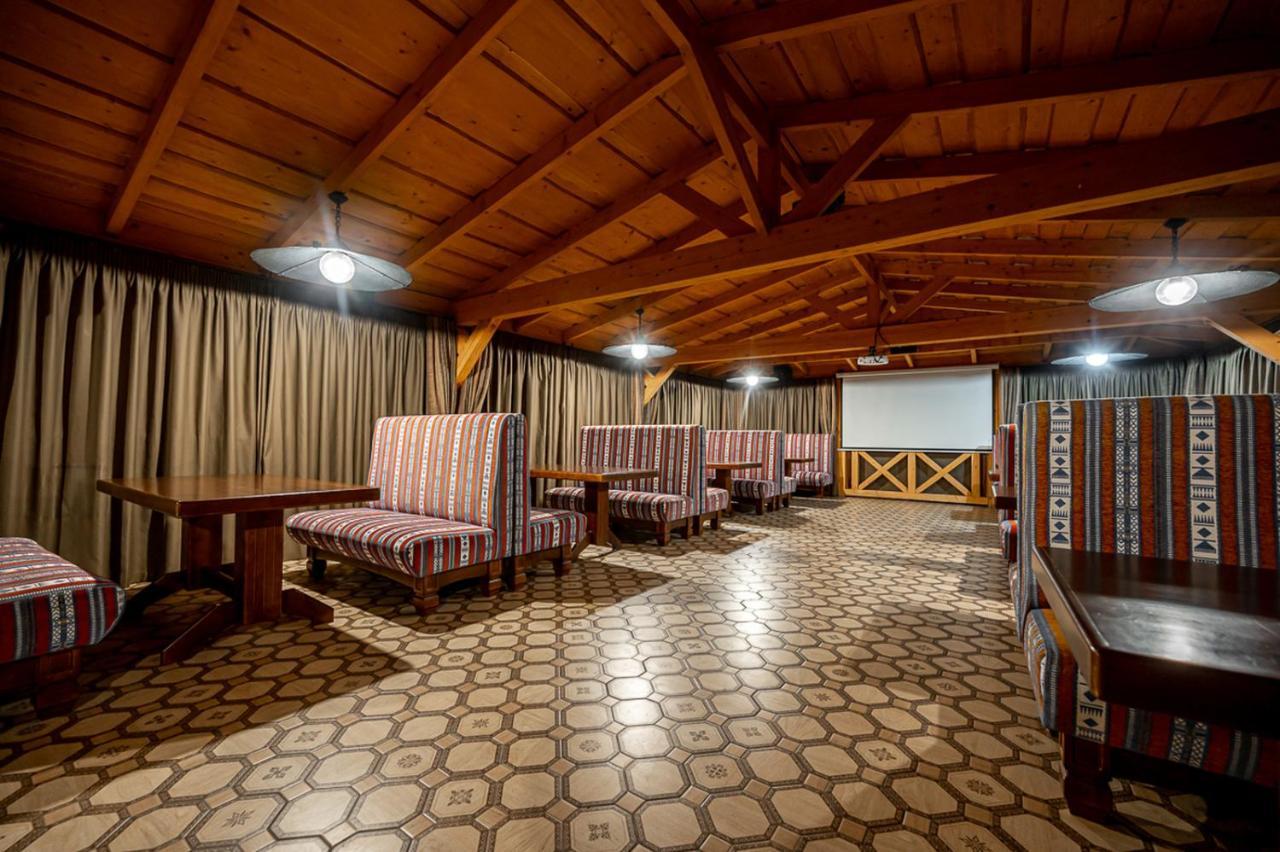 Tatariv Deluxe Hotel Exterior photo